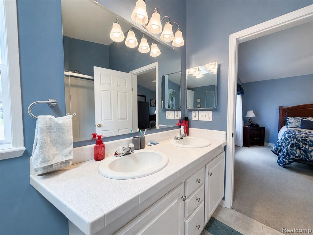 551 Twin Lakes Drive, MI — Photo 16