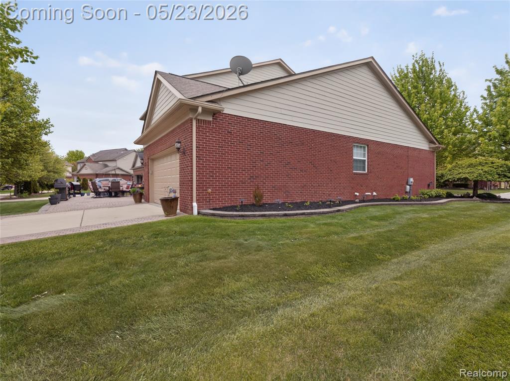 50182 Black Horse Lane, Canton, MI 48188 — Photo 73