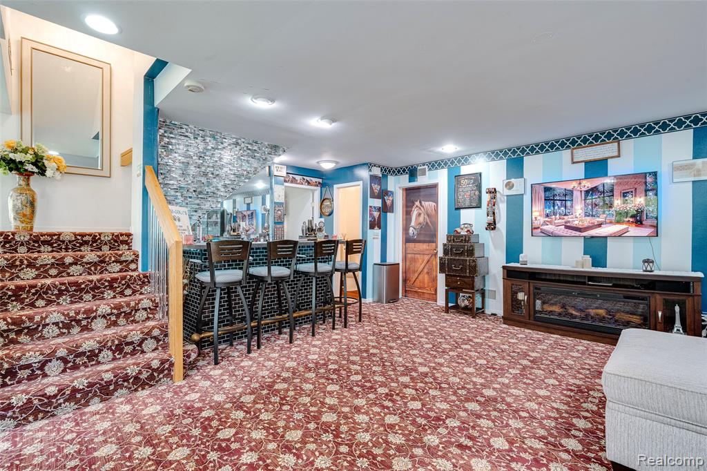 43730 Algonquin Drive, Novi, MI — Photo 43