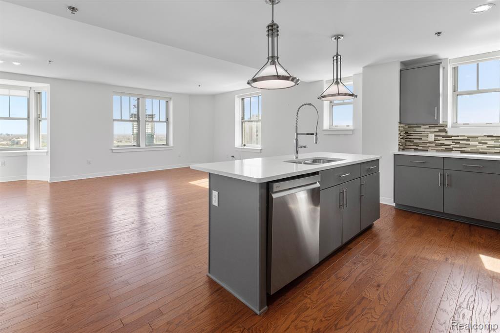 525 W Lafayette Boulevard, 14D, Detroit, MI 48226 — Photo 5