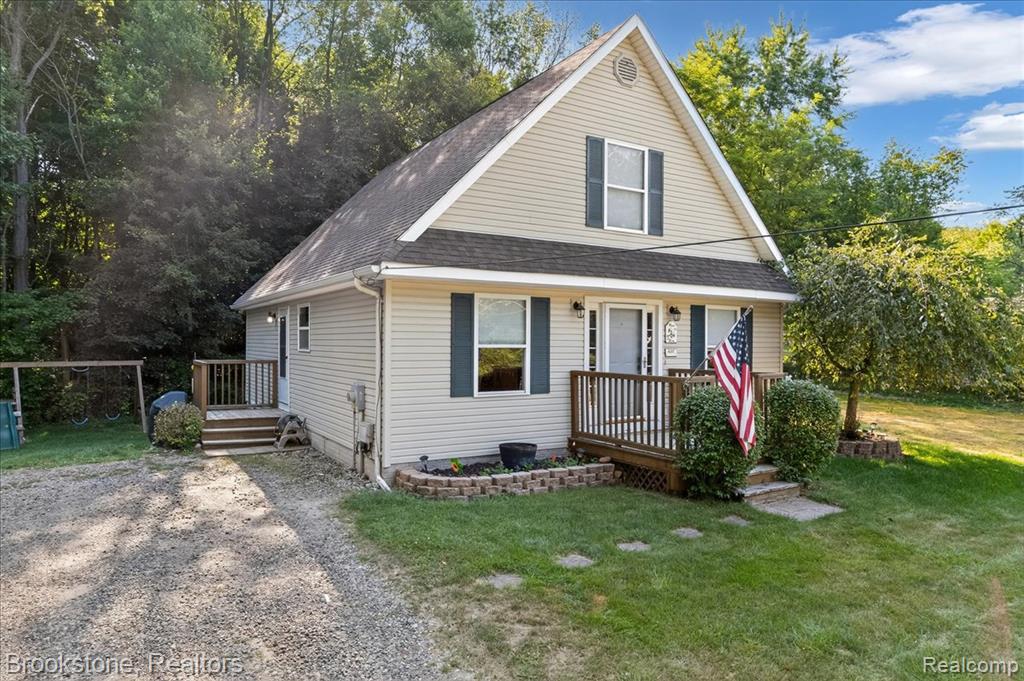 4347 Grove Drive, Dryden, MI 48428 — Photo 2