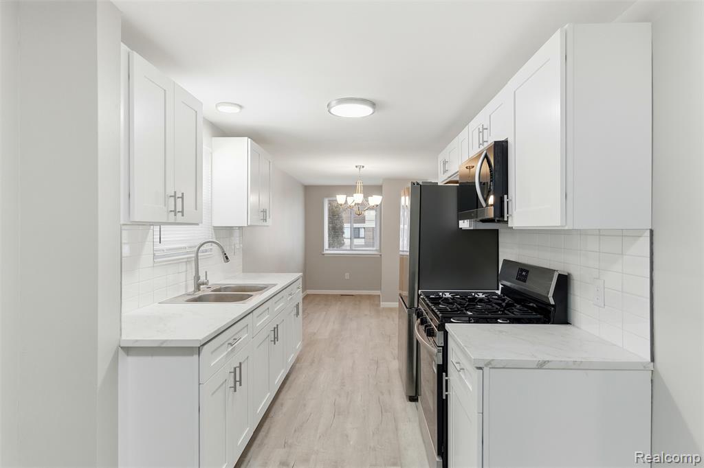 235 N Broadway Street, Mount Clemens, MI 48043 — Photo 9