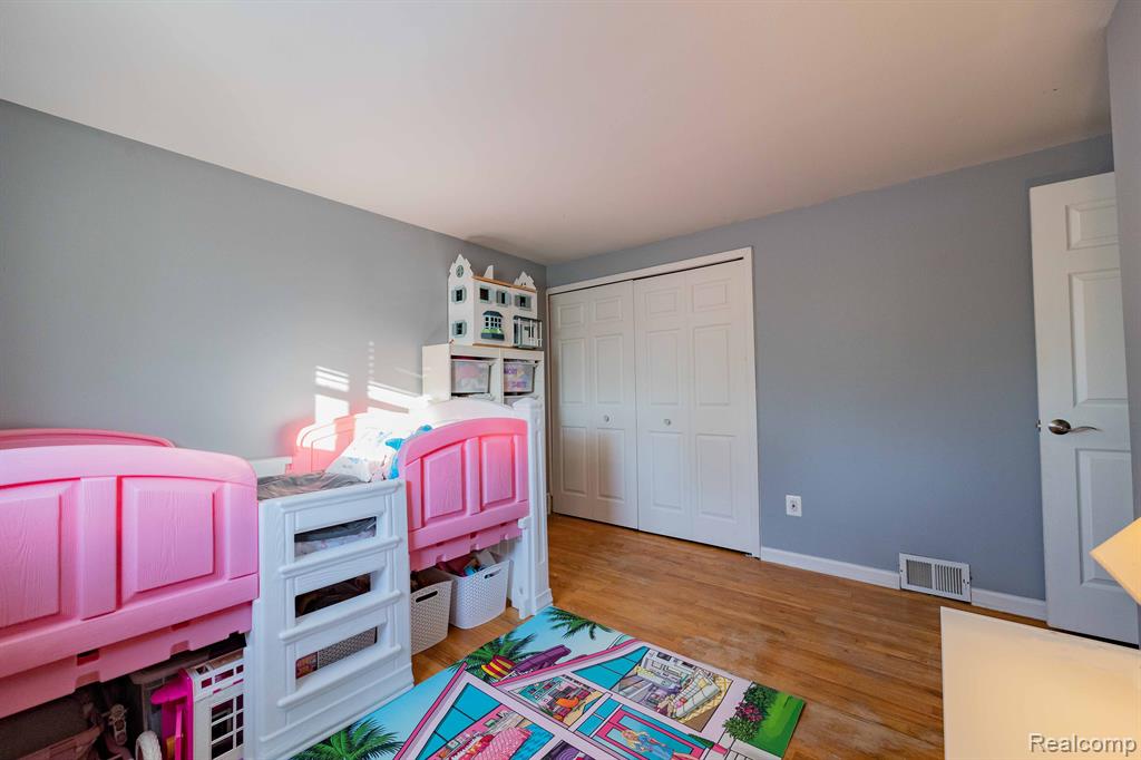 8364 ALTON Street, Canton, MI 48187 — Photo 21