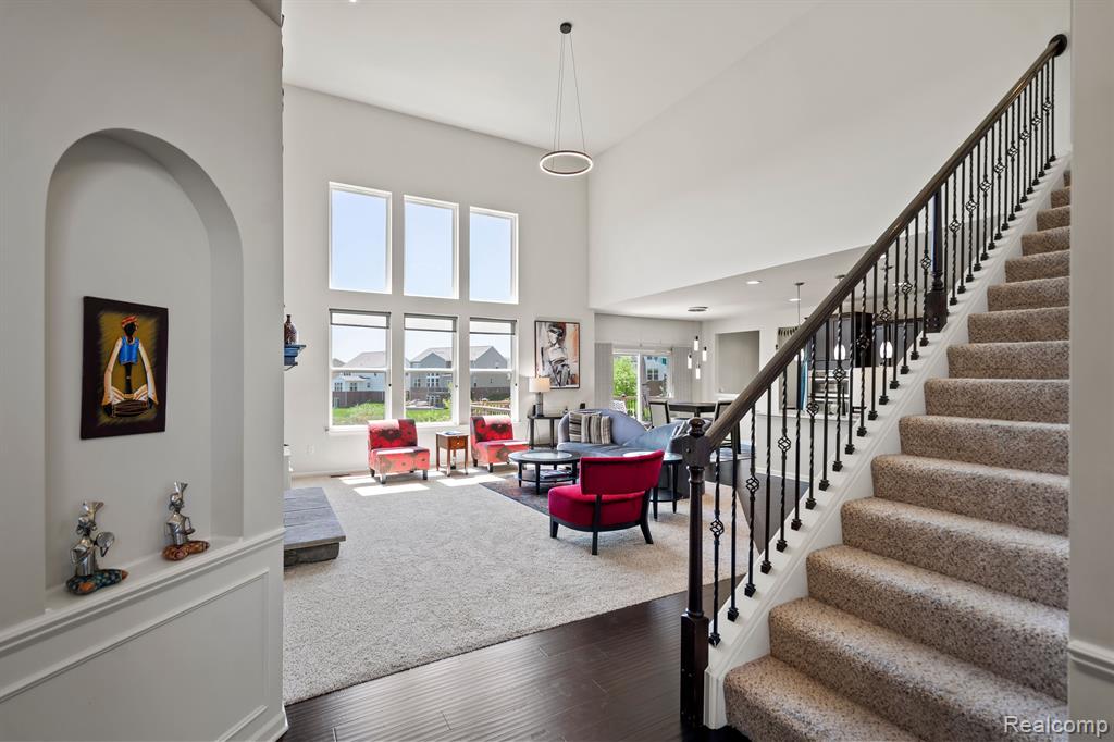 4562 Cloverdale Court, Lake Orion, MI — Photo 15