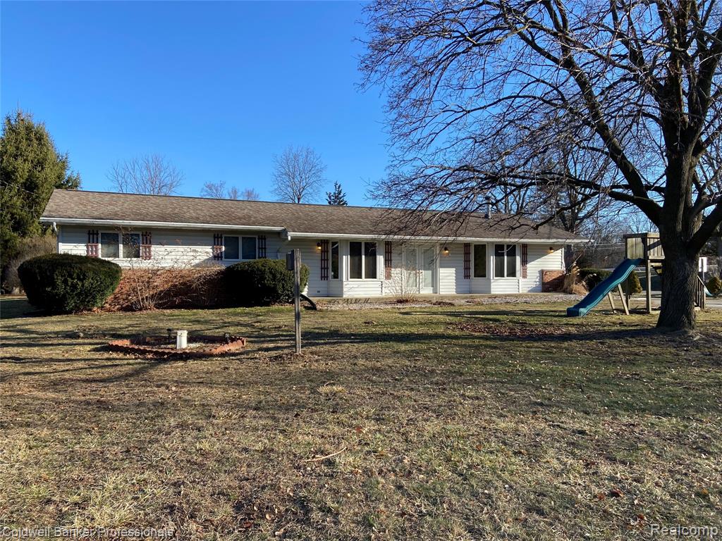 3886 Poit Drive, Lapeer, MI 48446 — Photo 3