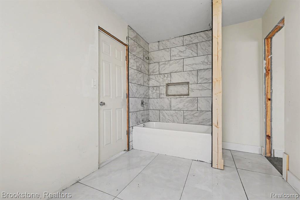 5533 Sheridan Street, Detroit, MI 48213 — Photo 15