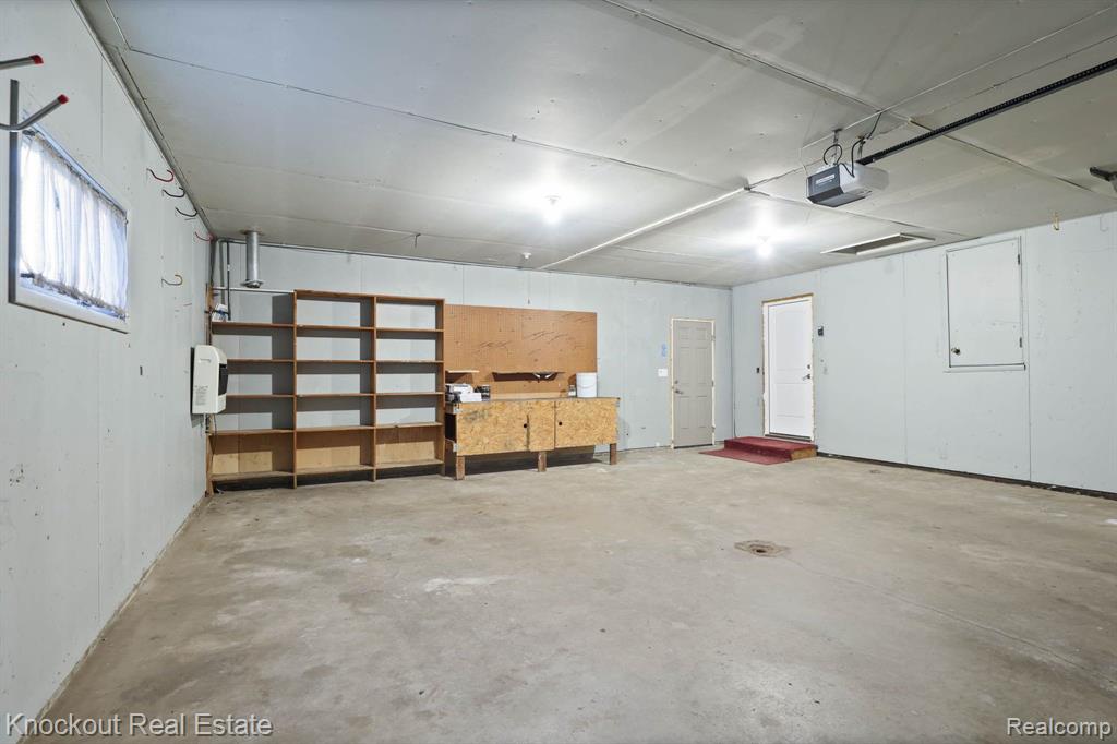 9120 S RONRICK Place, Frankenmuth, MI 48734 — Photo 35