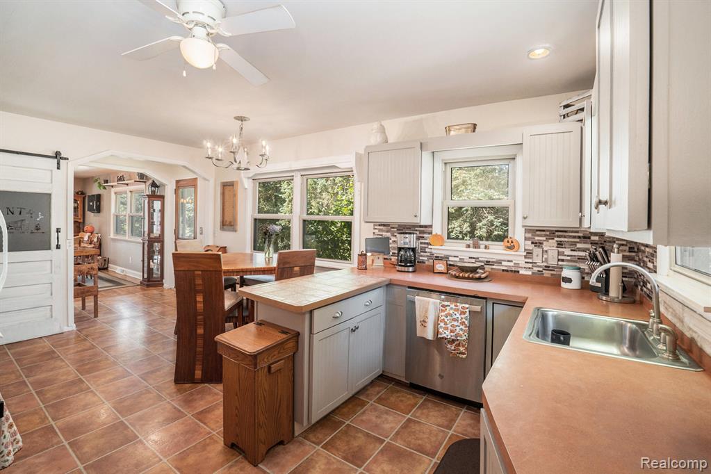 11100 Linden Road, Fenton, MI 48430 — Photo 9