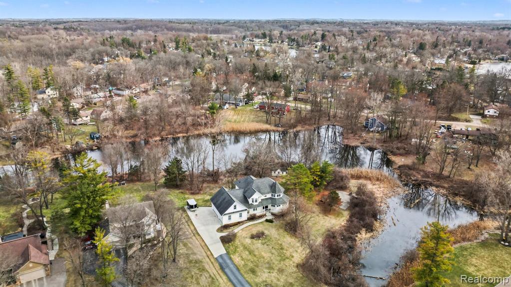 962 Hidden Valley Drive, Lake Orion, MI 48362 — Photo 30