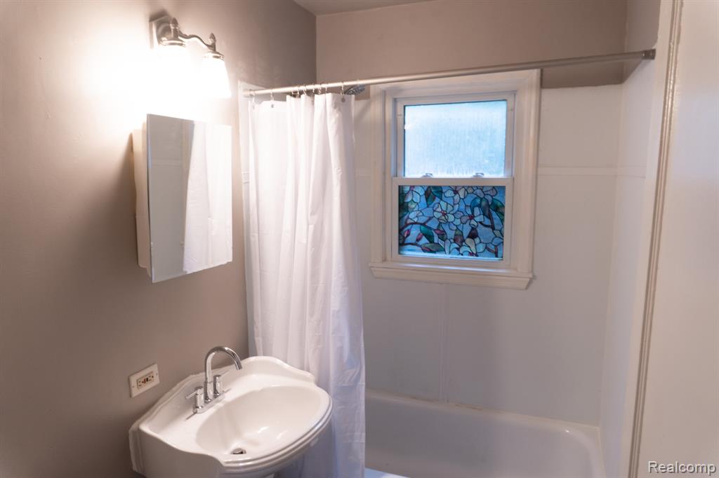 727 Waldman Avenue, Flint, MI 48507 — Photo 19