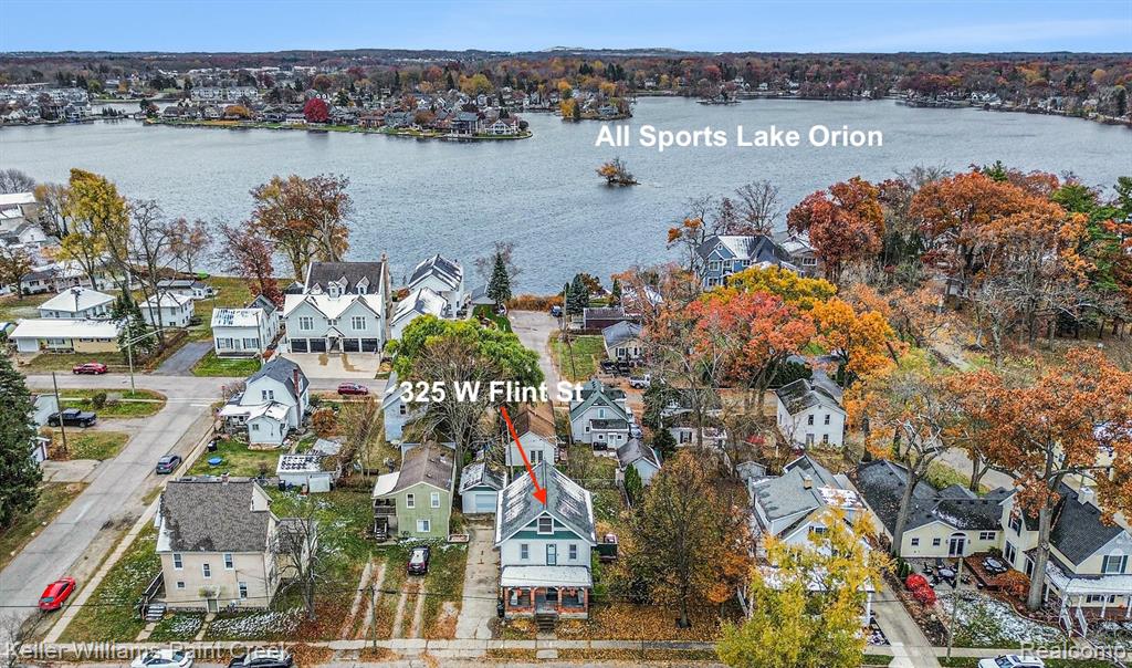 325 West Flint Street, Lake Orion, MI 48362 — Photo 2