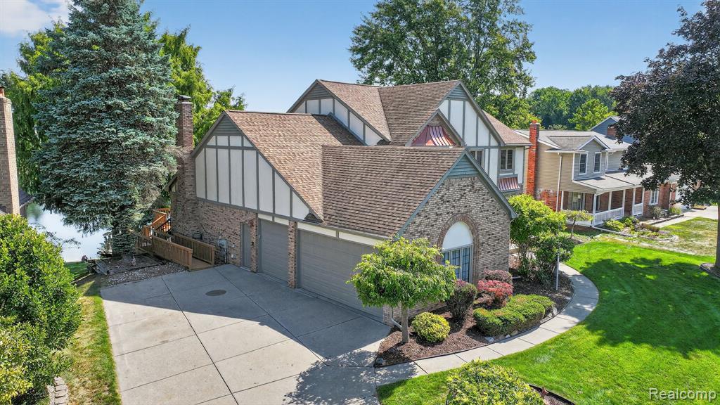 48342 Lake Valley Drive, Shelby Twp, MI 48317 — Photo 3