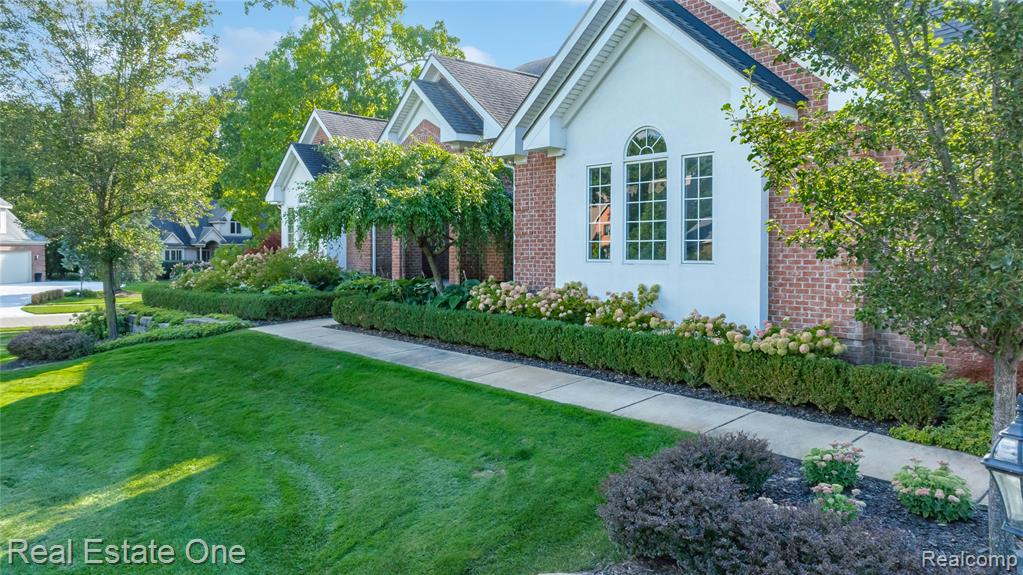 1937 Carsons Cove, Commerce Twp, MI 48390 — Photo 3