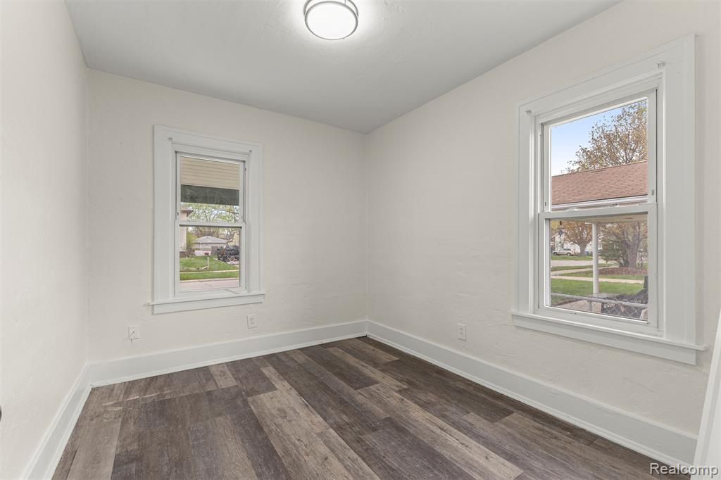5629 Katherine Street, Dearborn Heights, MI 48125 — Photo 8