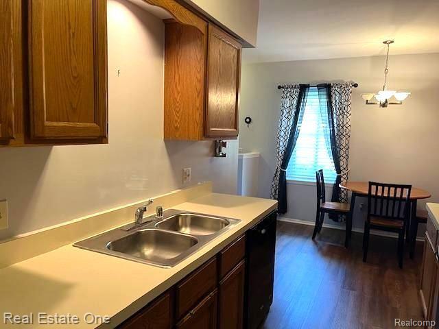 48 COUNCIL Avenue, A, Clawson, MI — Photo 7