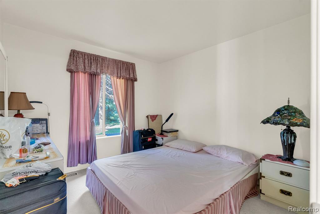 45000 Bayview Drive, 3, Novi, MI 48377 — Photo 24