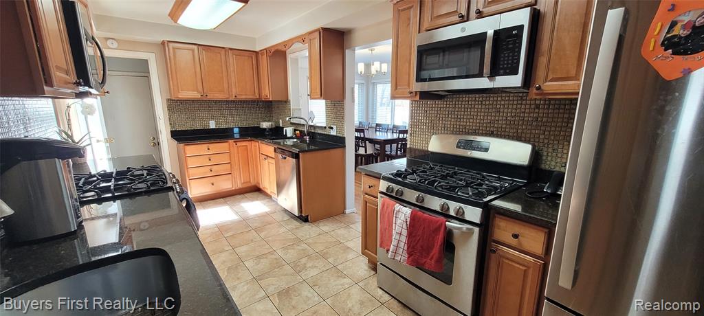 24641 Church Street, Oak Park, MI 48237 — Photo 19