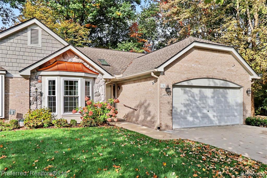 41618 Haggerty Woods Court, Canton, MI 48187