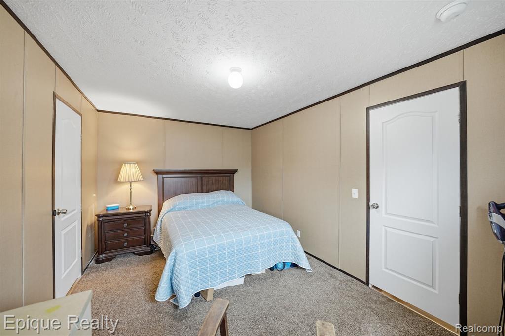 48580 Pineview Drive, Shelby Twp, MI 48317 — Photo 12