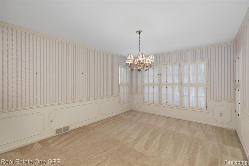 277 Kenwood Court, Grosse Pointe Farms, MI 48236 — Photo 9