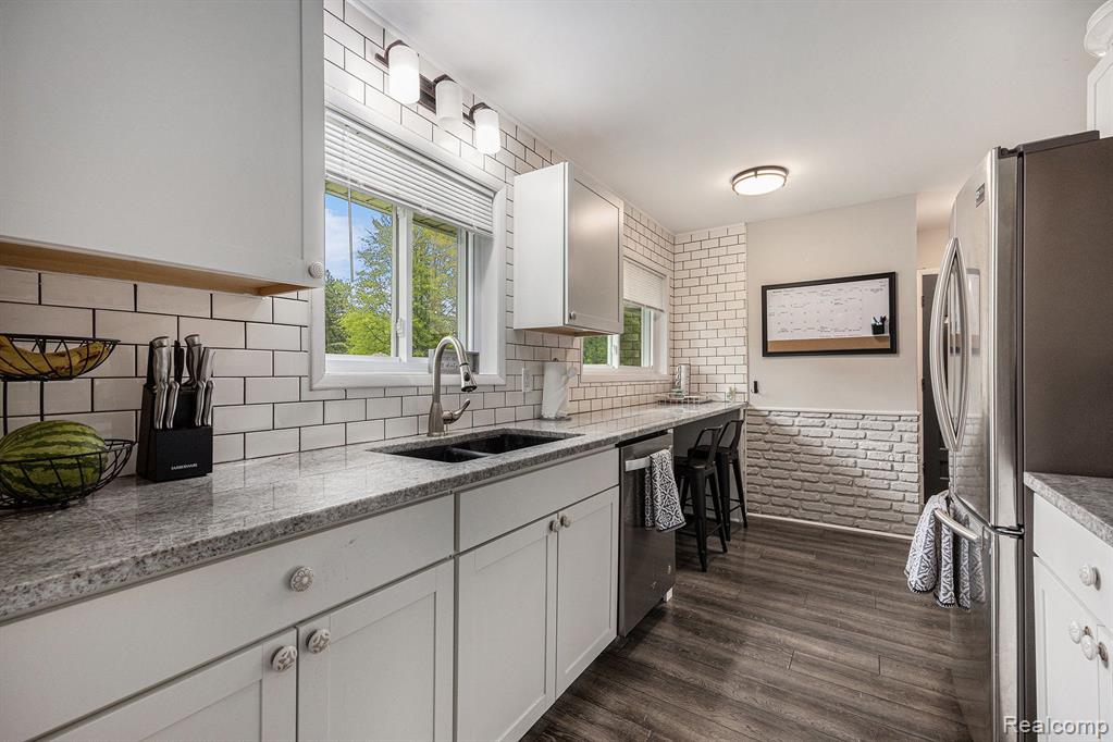 6681 PEAR Lane, Clarkston, MI — Photo 4