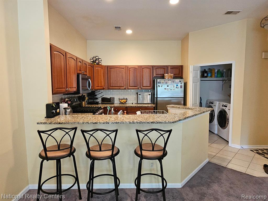 2860 S KNIGHTSBRIDGE Circle, Ann Arbor, MI 48105 — Photo 5