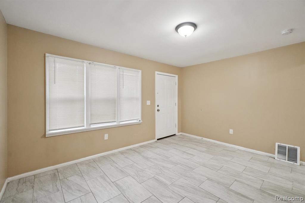9072 Burt Road, Detroit, MI 48228 — Photo 8