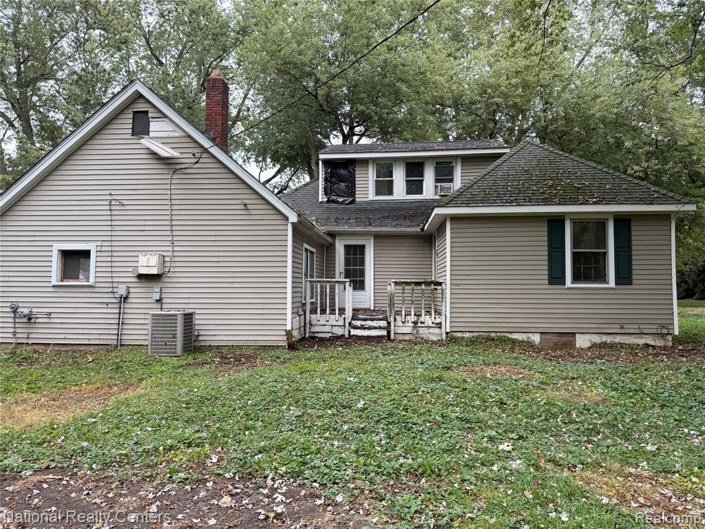 345 Colonial Lane, Algonac, MI 48001 — Photo 5