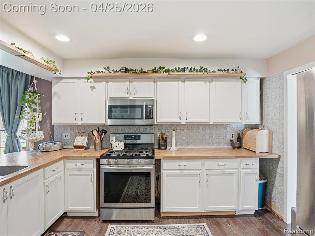 44242 N Umberland Circle, Canton, MI 48187 — Photo 16