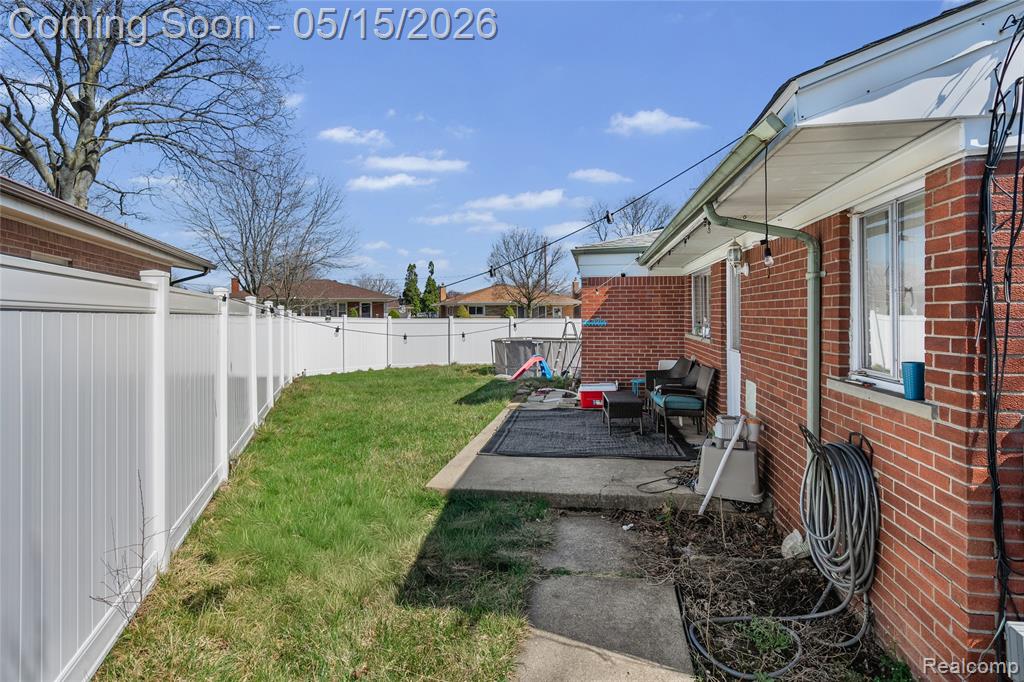 26243 Van Buren Road, Dearborn Heights, MI 48127 — Photo 28