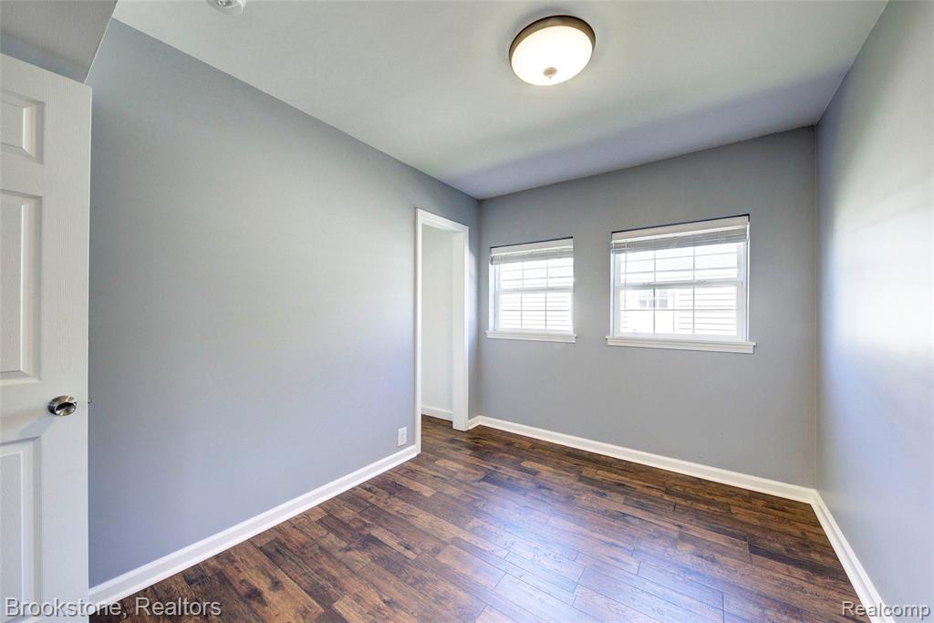 4458 Seeden Street, Waterford, MI 48329 — Photo 27