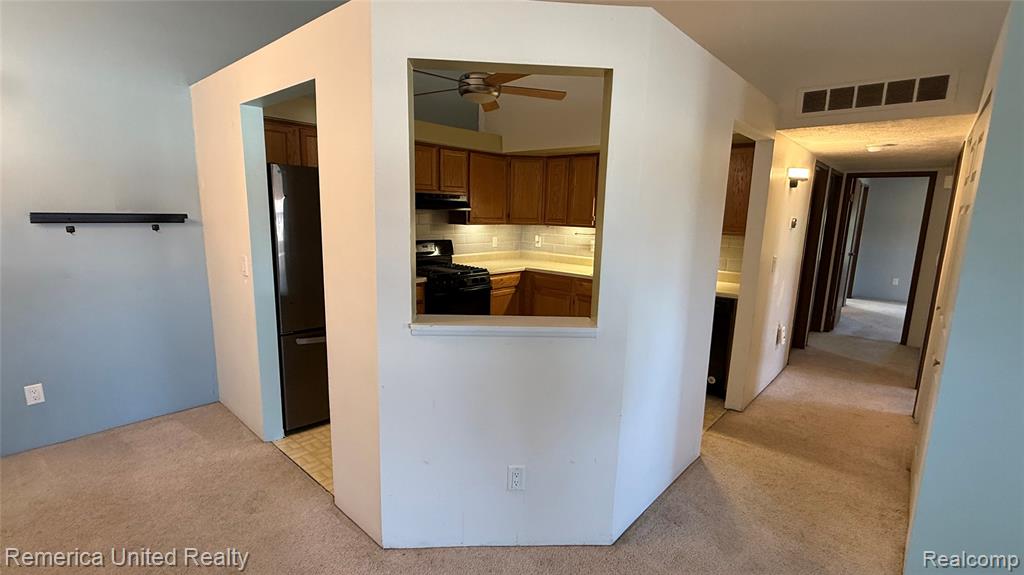 61165 Greenwood Drive, 114, South Lyon, MI 48178 — Photo 12