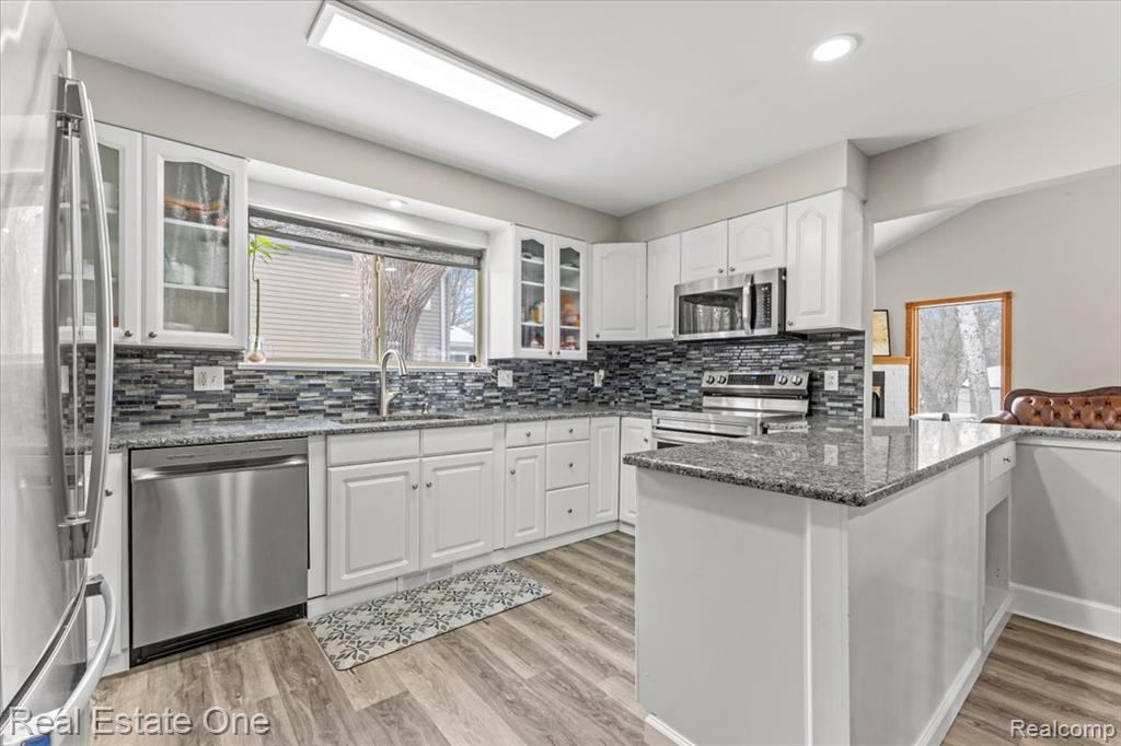 2931 Wisconsin Road, Troy, MI 48083 — Photo 36