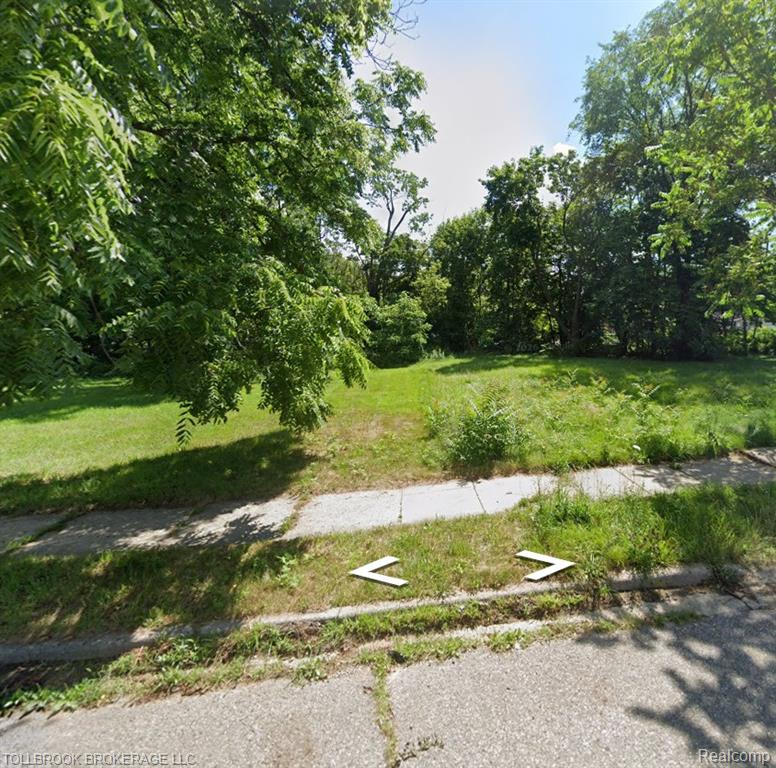 00 N Roselawn, Pontiac, MI 48342