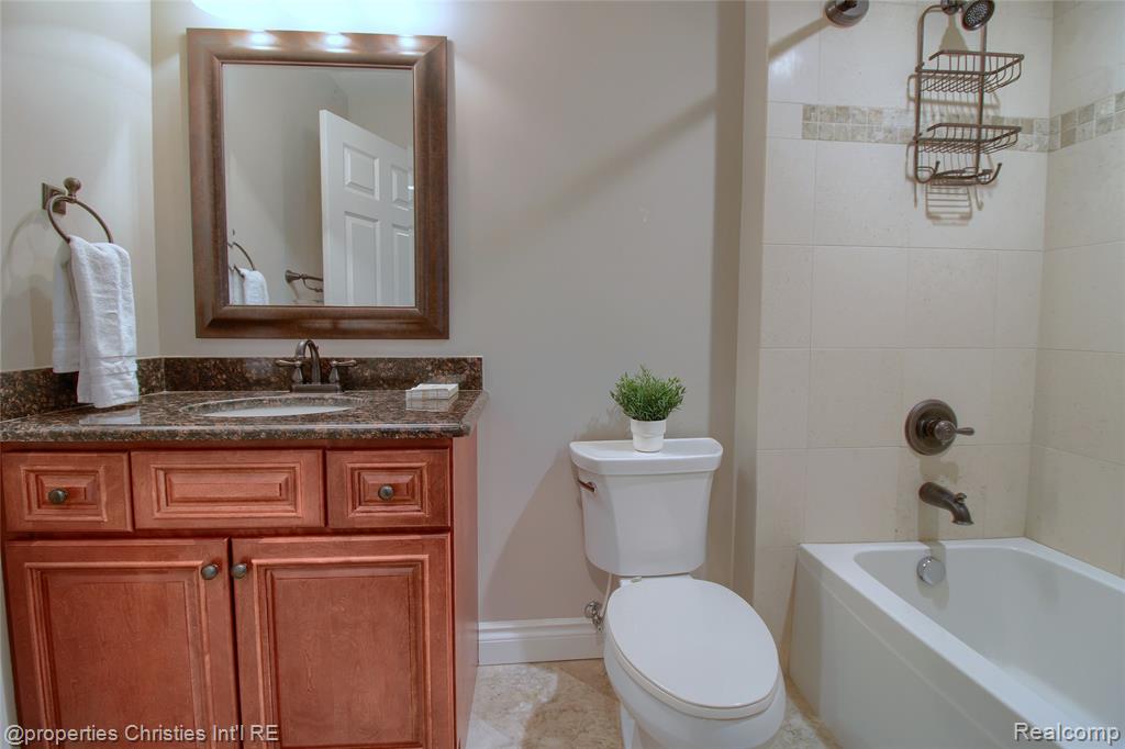 730 Penniman Avenue, 5, Plymouth, MI 48170 — Photo 25