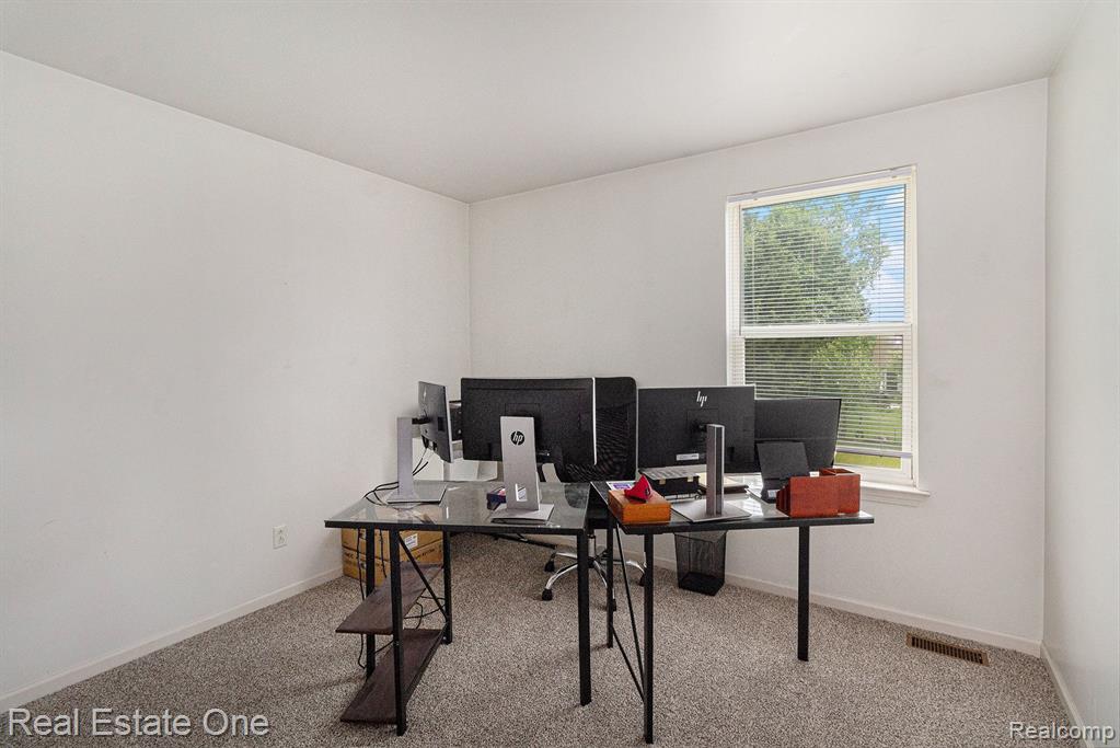 7806 PAINT CREEK Drive, Ypsilanti, MI 48197 — Photo 23