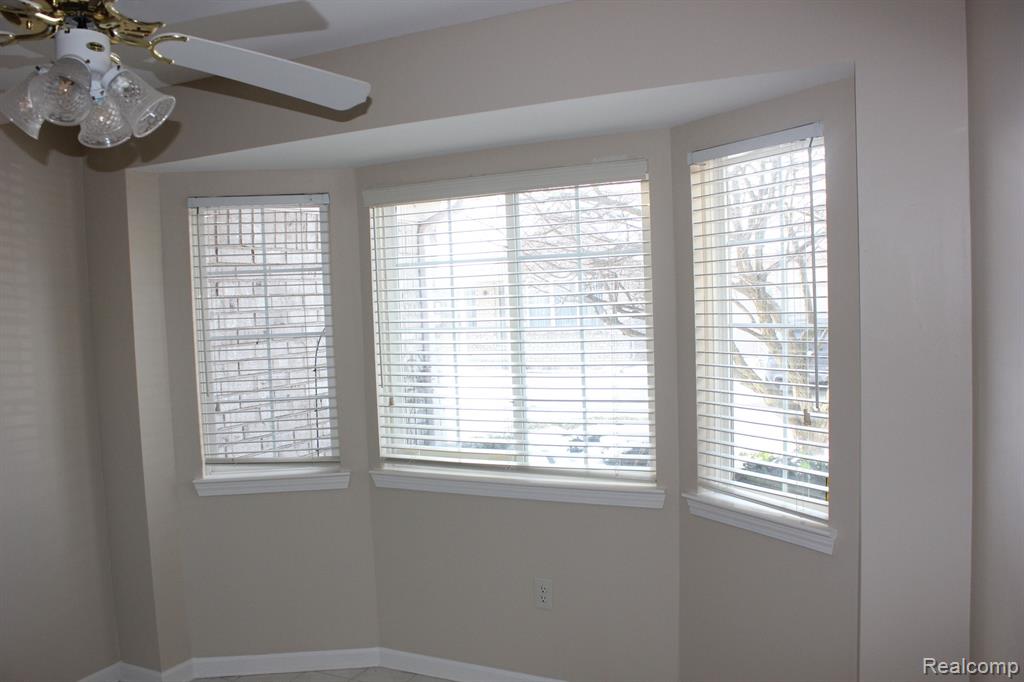 41205 CHANCELLOR, Clinton Twp, MI 48038 — Photo 17