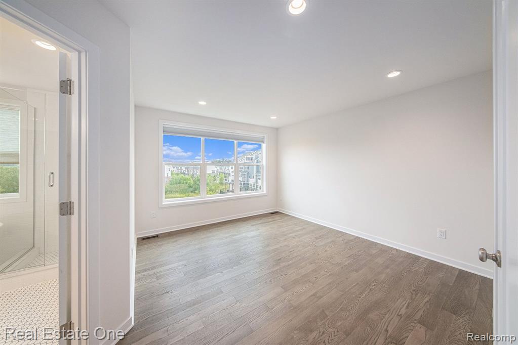 2987 STOKE Way, Ann Arbor, MI 48105 — Photo 19