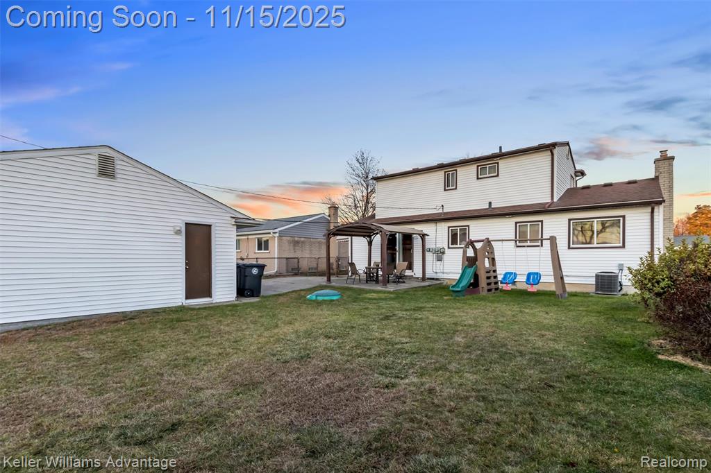 9243 Knolson Street, Livonia, MI 48150 — Photo 39