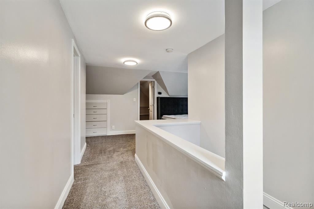 822 N GAINSBOROUGH Avenue, Royal Oak, MI 48067 — Photo 14