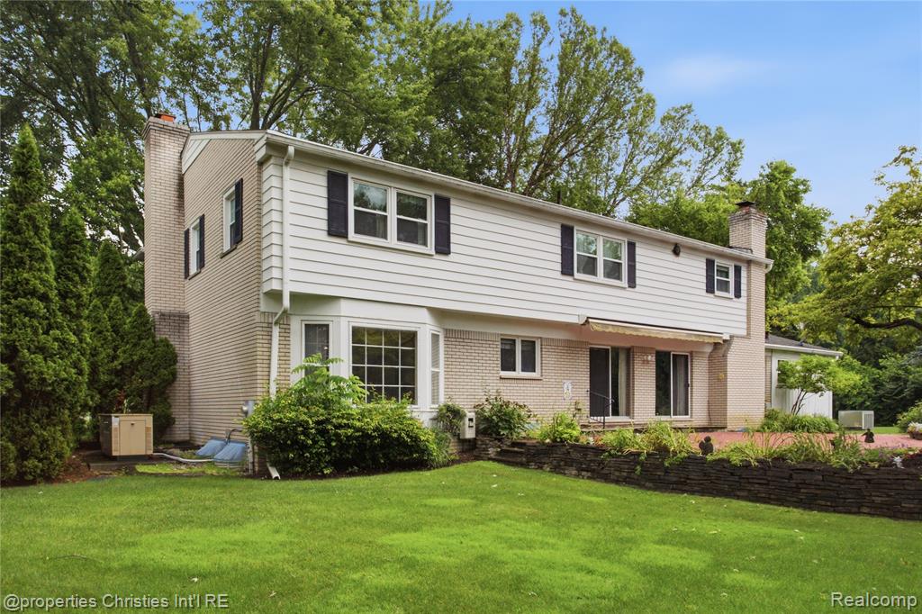 7110 Paterese Drive, Bloomfield Hills, MI 48301 — Photo 43