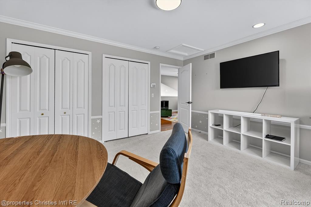 45653 TOURNAMENT Drive N, Northville, MI 48168 — Photo 48