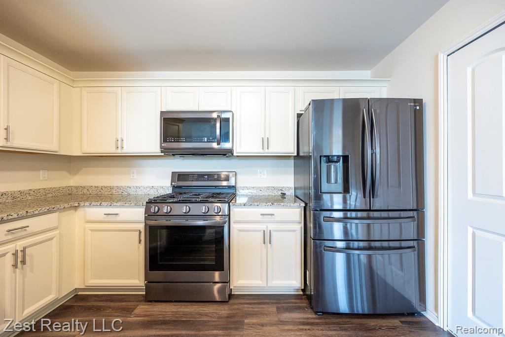 45814 Aragon Lane, Canton, MI 48187 — Photo 8