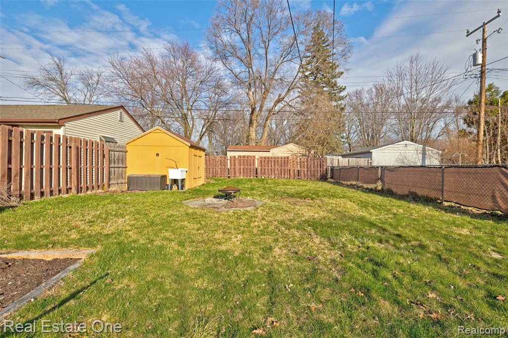 27732 Dartmouth Street, Madison Heights, MI 48071 — Photo 5