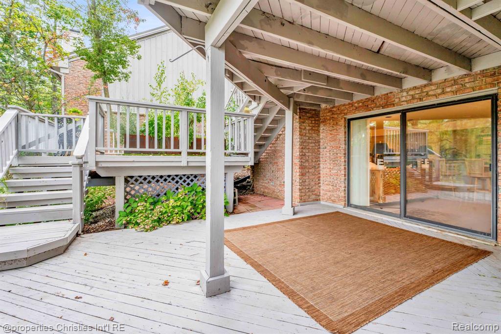 4845 CLIFFSIDE Drive, West Bloomfield, MI 48323 — Photo 52