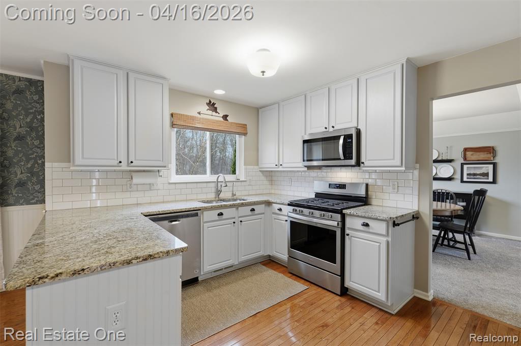 21592 Nathan Court, South Lyon, MI 48178 — Photo 13