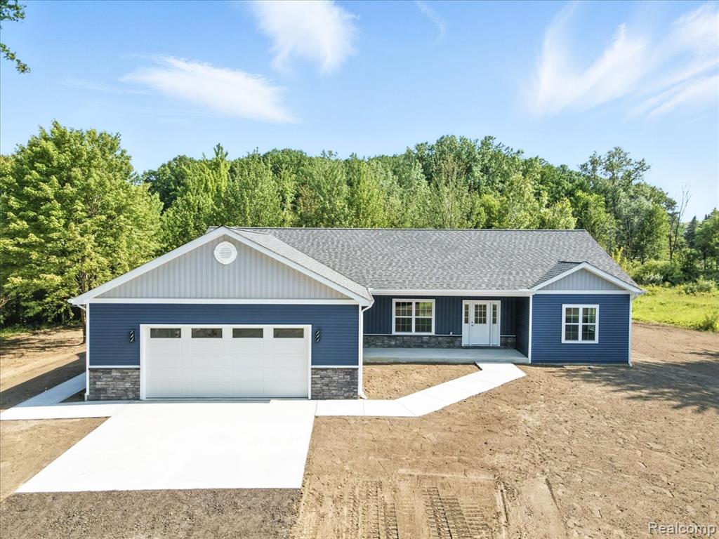 9711 CRAWFORD, Columbus, MI — front exterior
