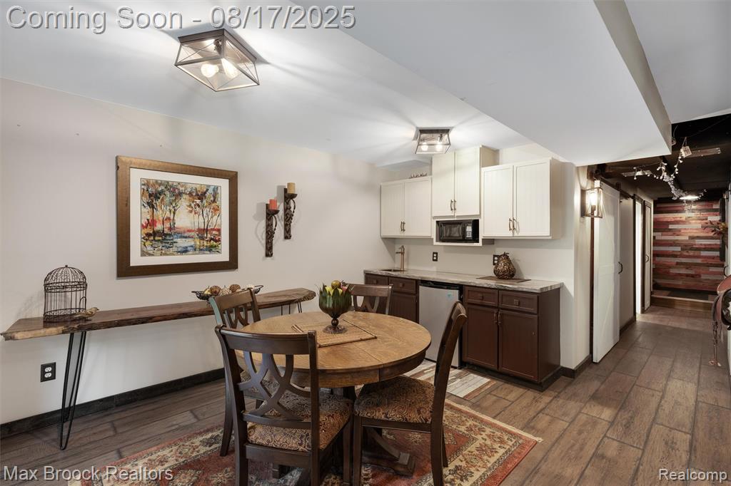 7680 Hudson Court, Dexter, MI 48130 — Photo 32