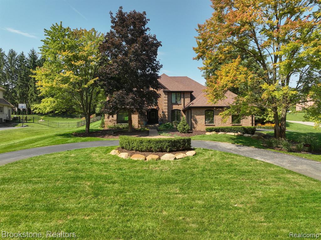 4780 CIDER HILL Drive, Rochester, MI 48306 — Photo 2