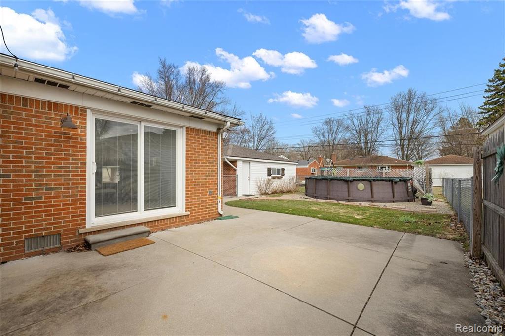 9364 Colorado Street, Livonia, MI 48150 — Photo 50